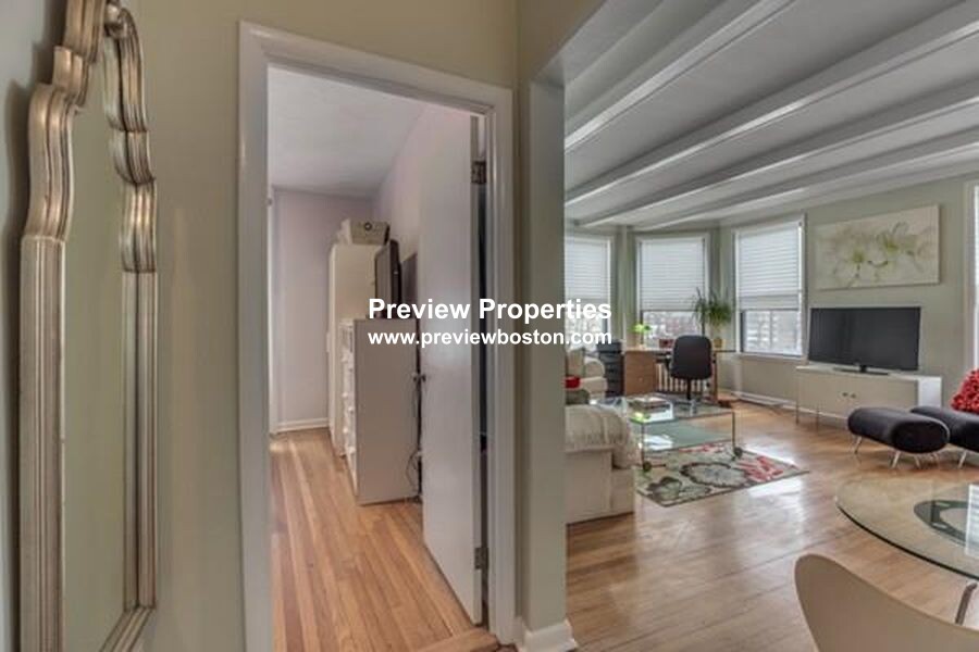 1 bed, 1 bath apartment for rent at 1480 Commonwealth Ave Unit 1P, Brighton — photo 6 of 30