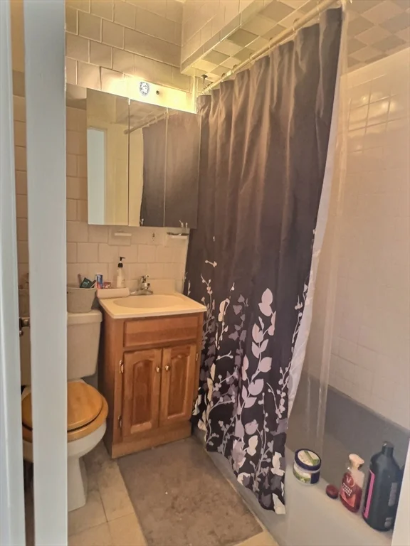 1 bed, 1 bath apartment for rent at 1482 Beacon Unit 33, Allston — photo 5 of 7