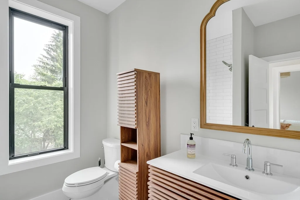 2 bed, 1 bath apartment for rent at 1485 Beacon St Unit 2, Coolidge Corner — photo 10 of 13