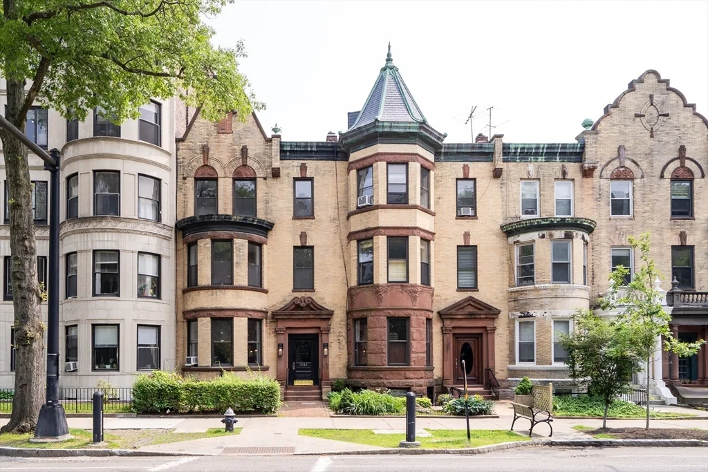 2 bed, 1 bath apartment for rent at 1485 Beacon St Unit 2, Coolidge Corner — photo 13 of 13
