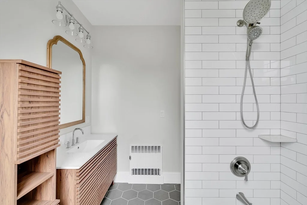 2 bed, 1 bath apartment for rent at 1485 Beacon St Unit 2, Coolidge Corner — photo 11 of 13