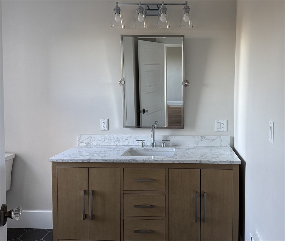 2 bed, 1 bath apartment for rent at 1485 Beacon St Unit 3, Coolidge Corner — photo 4 of 5