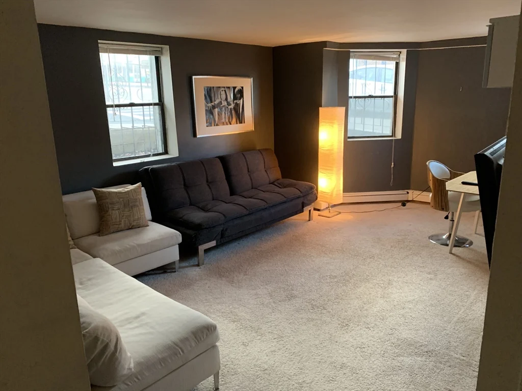 1 bed, 1 bath apartment for rent at 1486 Commonwealth Ave Unit 1, Brighton — photo 5 of 24
