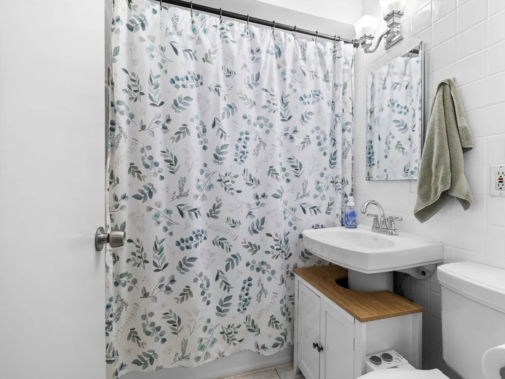 1 bed, 1 bath apartment for rent at 1486 Commonwealth Ave Unit 4, Brighton — photo 10 of 16