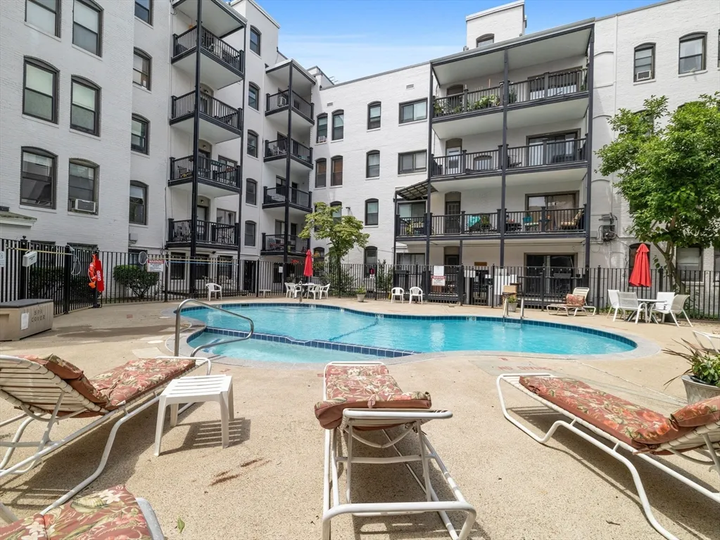 1 bed, 1 bath apartment for rent at 1486 Commonwealth Ave Unit 4, Brighton — photo 12 of 16
