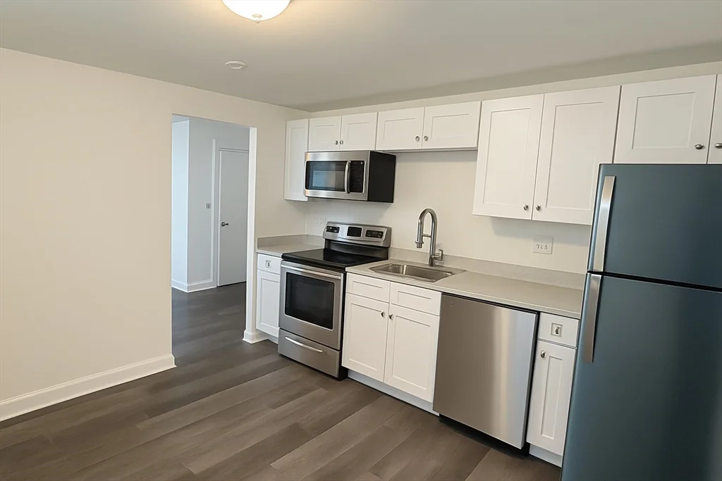 3 bed, 1 bath apartment for rent at 149 Adams St Unit 149, Waltham