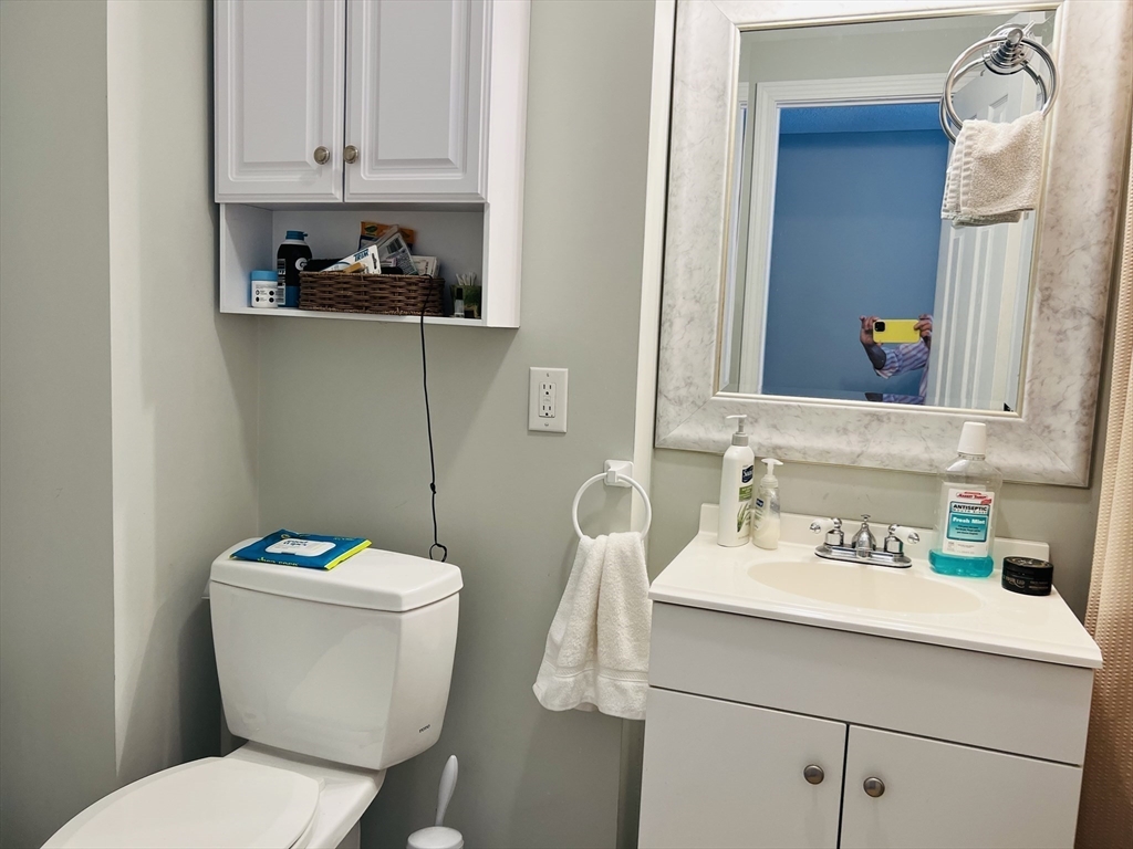 1 bed, 1 bath apartment for rent at 149 Belmont St Unit 2, Everett — photo 9 of 20