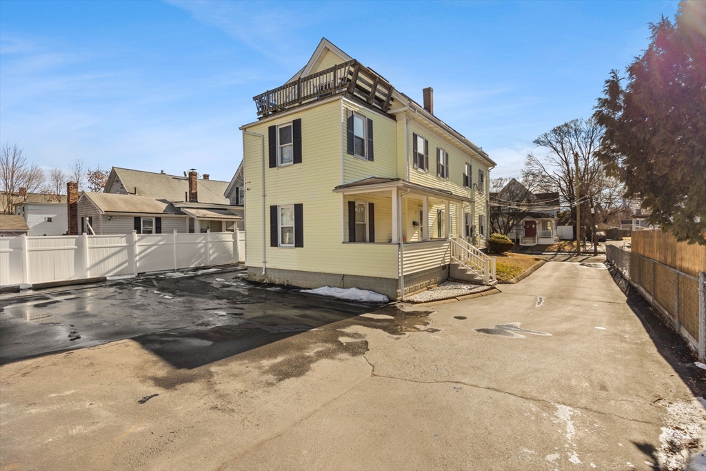 4 bed, 1 bath apartment for rent at 149 Clifton Ave Unit 2, Brockton — photo 3 of 29