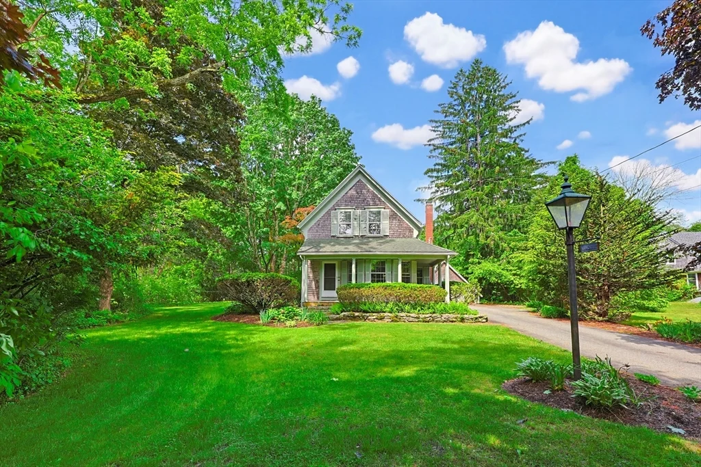 3 bed, 2 bath apartment for rent at 149 Copeland St, West Bridgewater — photo 1 of 33