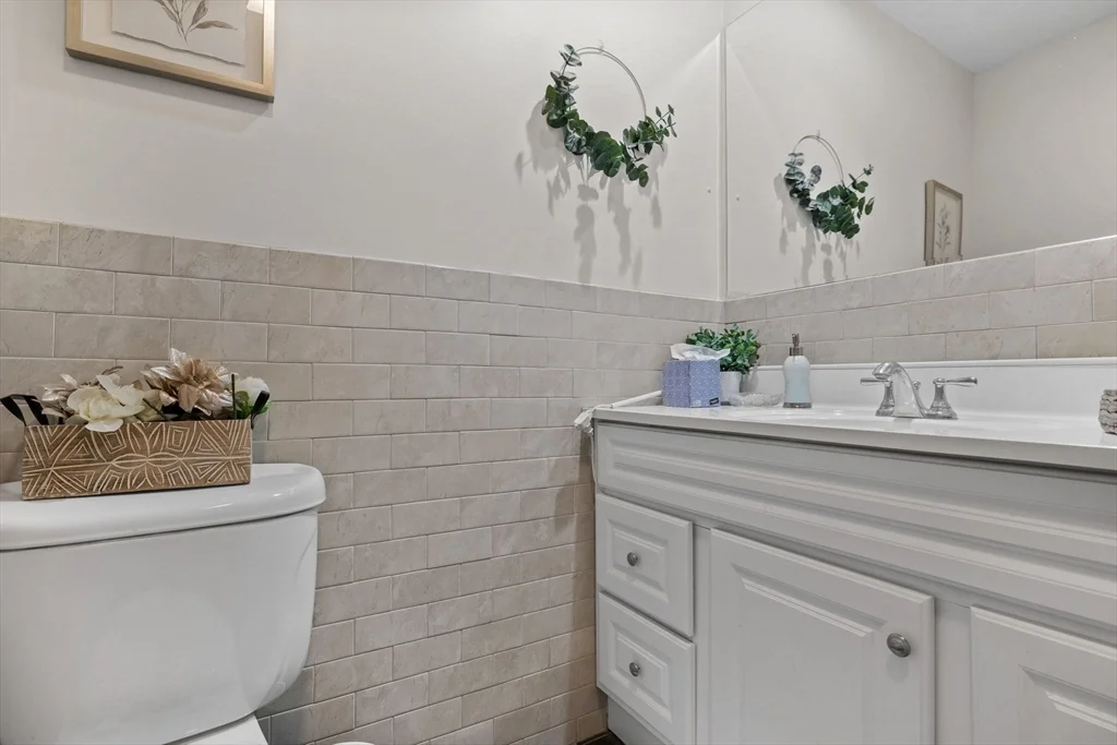 2 bed, 2 bath apartment for rent at 149 Cottage St Unit 2, East Boston — photo 5 of 20