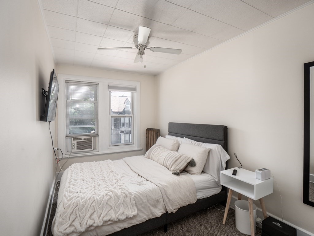 1 bed, 1 bath apartment for rent at 149 Dorchester St Unit 1, South Boston — photo 9 of 17