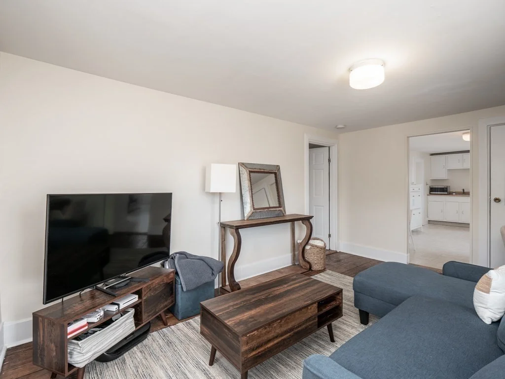 1 bed, 1 bath apartment for rent at 149 Dorchester St Unit 2, Boston — photo 5 of 17