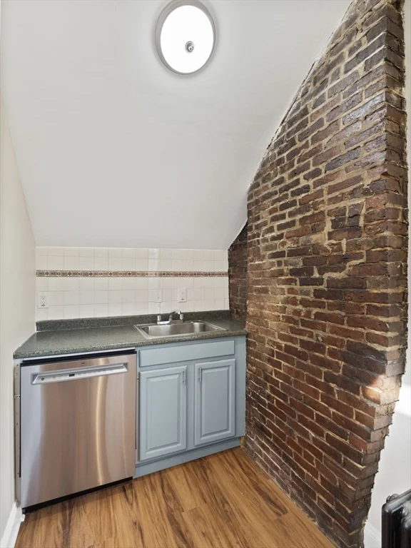 1 bed, 1 bath apartment for rent at 149 Dorchester St Unit 3, South Boston — photo 4 of 27