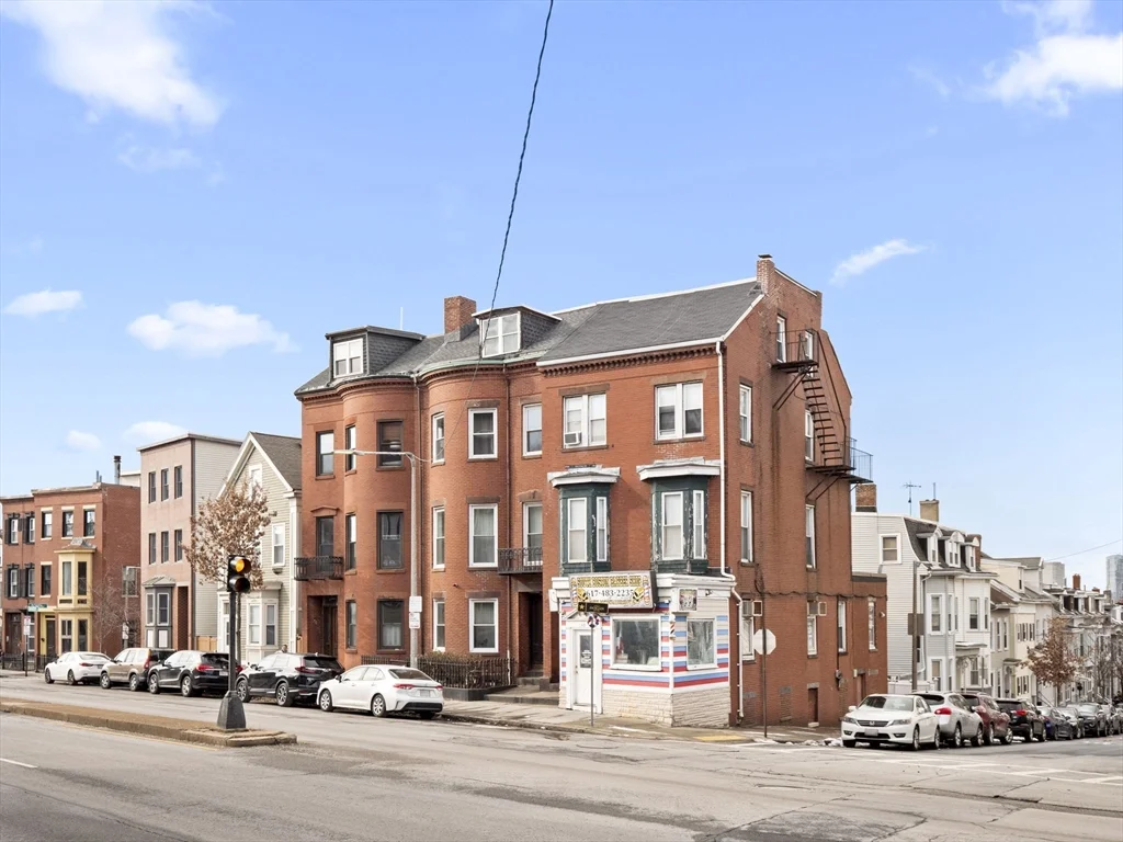1 bed, 1 bath apartment for rent at 149 Dorchester St Unit 3, South Boston — photo 24 of 27
