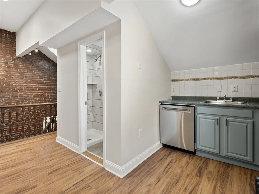 1 bed, 1 bath apartment for rent at 149 Dorchester St Unit 3, South Boston — photo 7 of 27