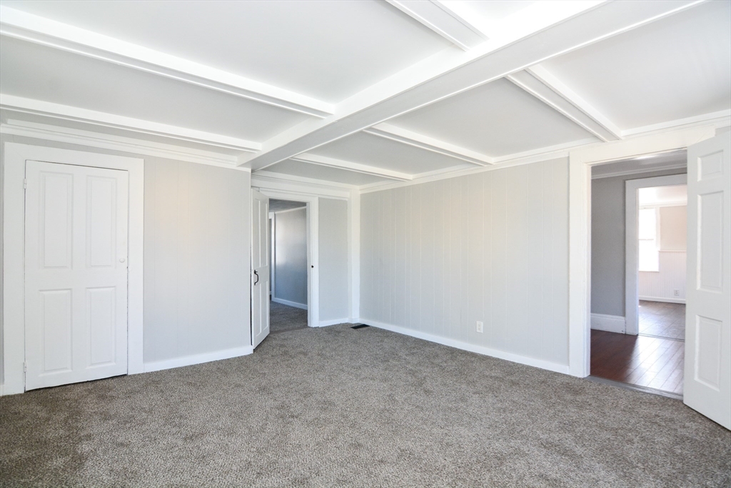 3 bed, 1 bath apartment for rent at 149 Federal St Unit B, Salem — photo 9 of 24