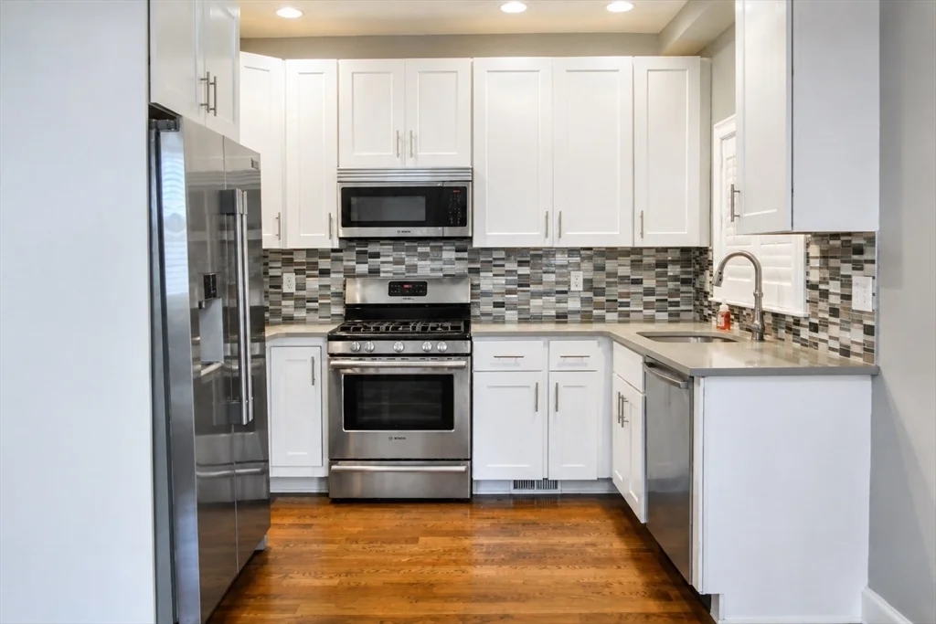 2 bed, 2 bath apartment for rent at 149 G St Unit 1, South Boston — photo 6 of 16