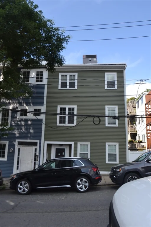 2 bed, 2 bath apartment for rent at 149 G St Unit 1, South Boston — photo 2 of 16