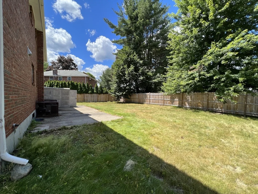 3 bed, 1 bath apartment for rent at 149 Gould St Unit 149, Needham — photo 32 of 32