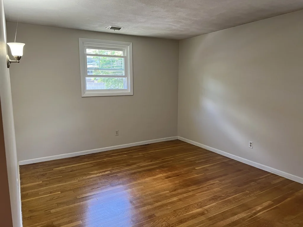 3 bed, 1 bath apartment for rent at 149 Gould St Unit 149, Needham — photo 13 of 32