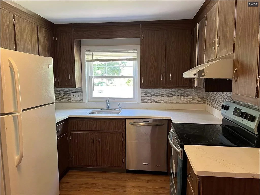 3 bed, 1 bath apartment for rent at 149 Gould St Unit 149, Needham
