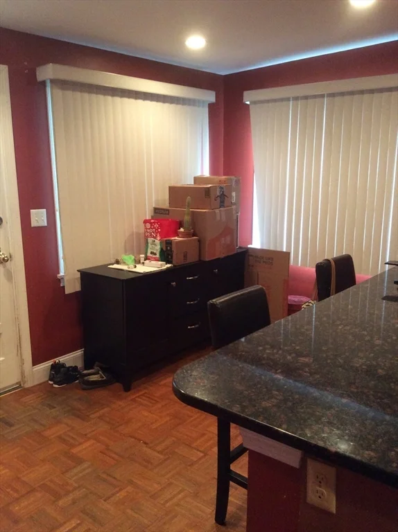 2 bed, 1 bath apartment for rent at 149 Grove St Unit 149, Waltham — photo 6 of 9