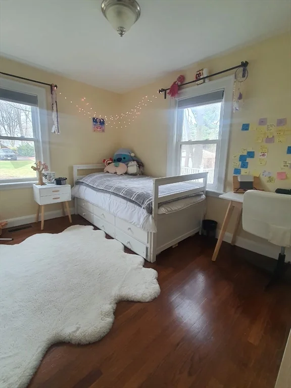 3 bed, 2 bath apartment for rent at 149 Lowell Ave Unit 1, Newtonville — photo 13 of 14
