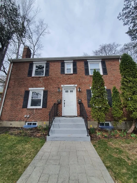 3 bed, 2 bath apartment for rent at 149 Lowell Ave Unit 1, Newtonville