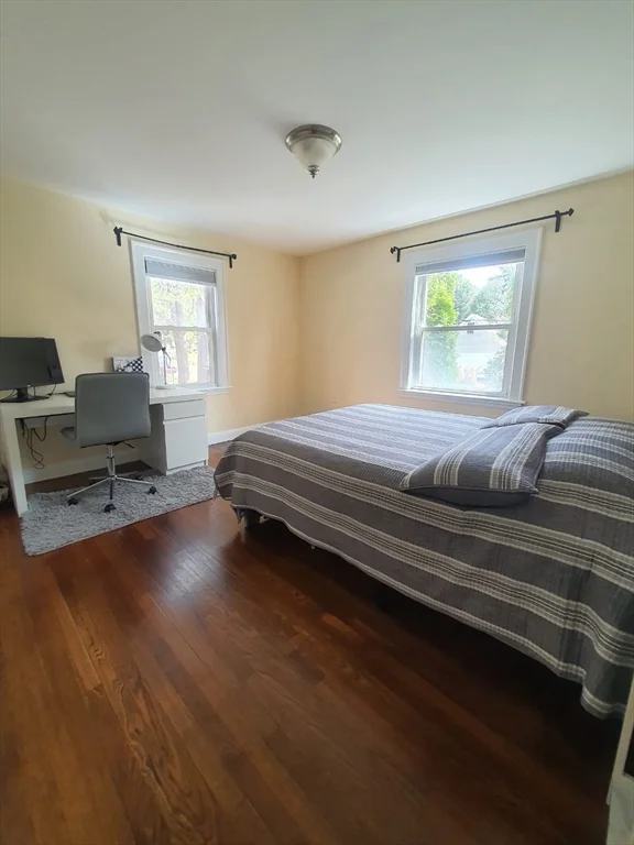 3 bed, 2 bath apartment for rent at 149 Lowell Ave Unit 1, Newtonville — photo 8 of 14