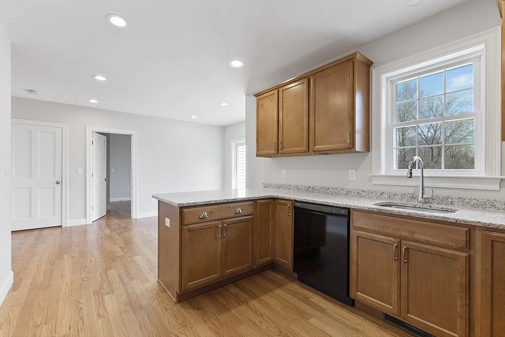 4 bed, 2 bath apartment for rent at 149 Lowell Rd Unit U:1, Pepperell — photo 10 of 34