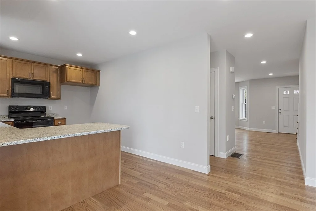 4 bed, 2 bath apartment for rent at 149 Lowell Rd Unit U:1, Pepperell — photo 14 of 34