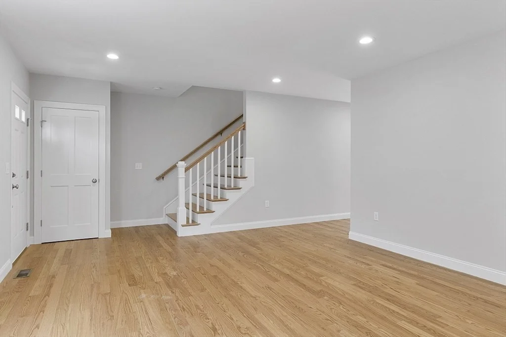 4 bed, 2 bath apartment for rent at 149 Lowell Rd Unit U:1, Pepperell — photo 6 of 34