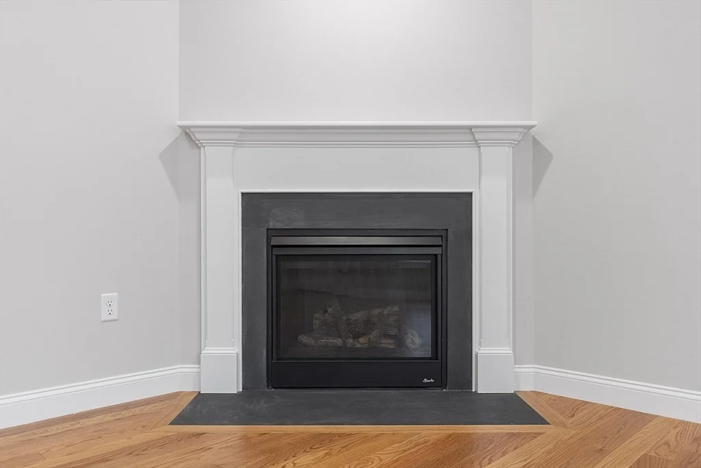4 bed, 2 bath apartment for rent at 149 Lowell Rd Unit U:1, Pepperell — photo 5 of 34