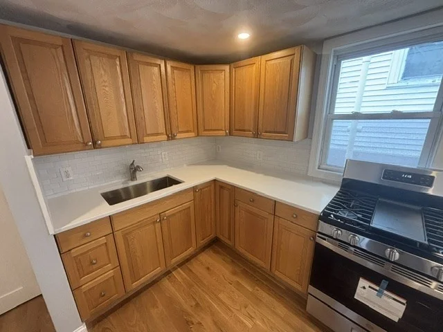 2 bed, 1 bath apartment for rent at 149 North St Unit 1, Salem — photo 5 of 19