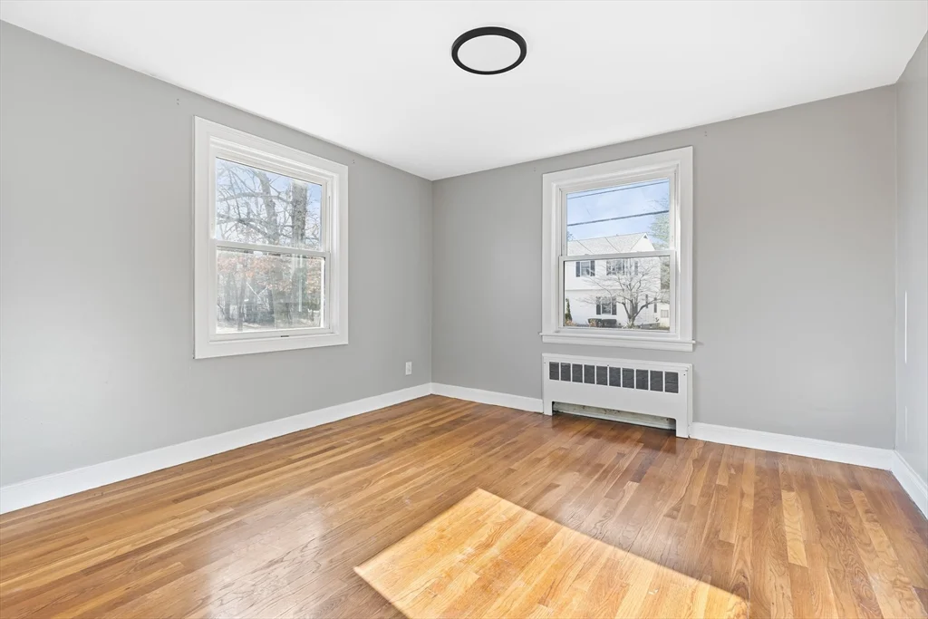 3 bed, 2 bath apartment for rent at 149 Oak St, Natick — photo 8 of 24