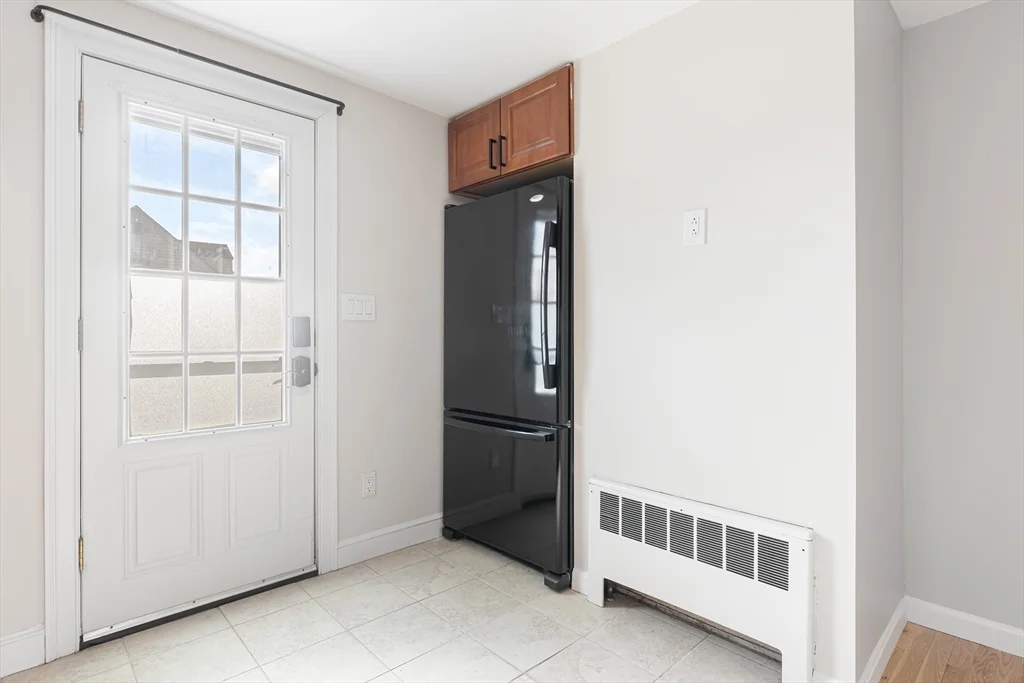 3 bed, 2 bath apartment for rent at 149 Oak St, Natick — photo 7 of 24