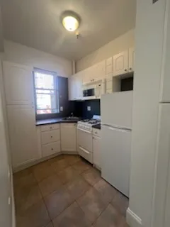 Studio bed, 1 bath apartment for rent at 149 Park Dr Unit 12A, Fenway — photo 2 of 11