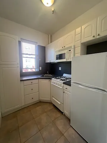 Studio bed, 1 bath apartment for rent at 149 Park Dr Unit 12A, Fenway