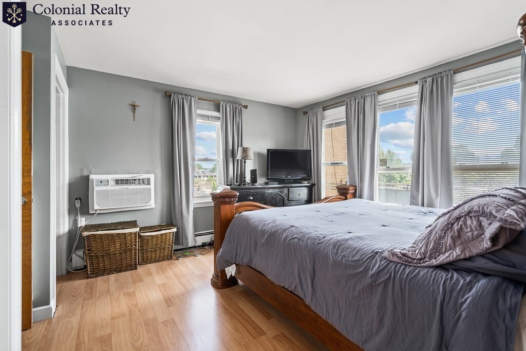3 bed, 2.5 bath apartment for rent at 149 Silver Lake Unit 37, Nonantum — photo 4 of 14