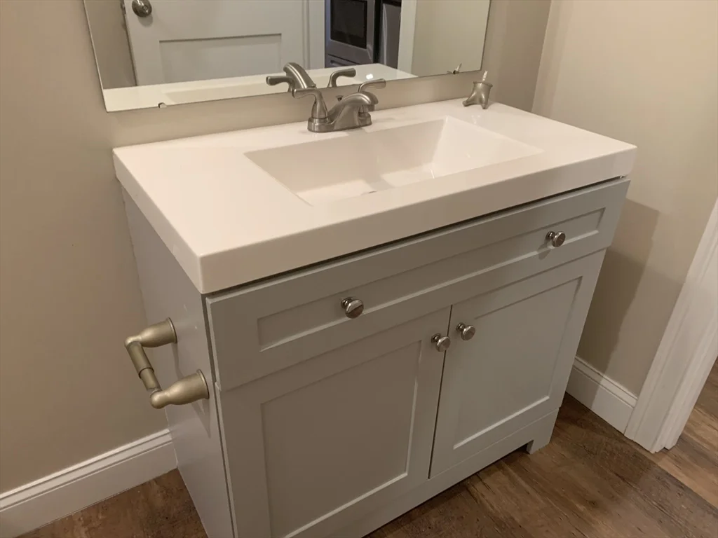 Studio bed, 1 bath apartment for rent at 149 Washington St Unit 1, Haverhill — photo 7 of 16