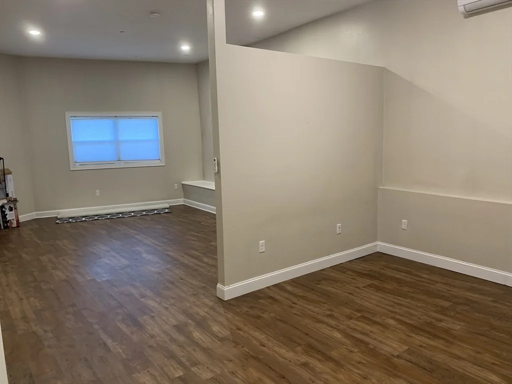Studio bed, 1 bath apartment for rent at 149 Washington St Unit 1, Haverhill — photo 9 of 16