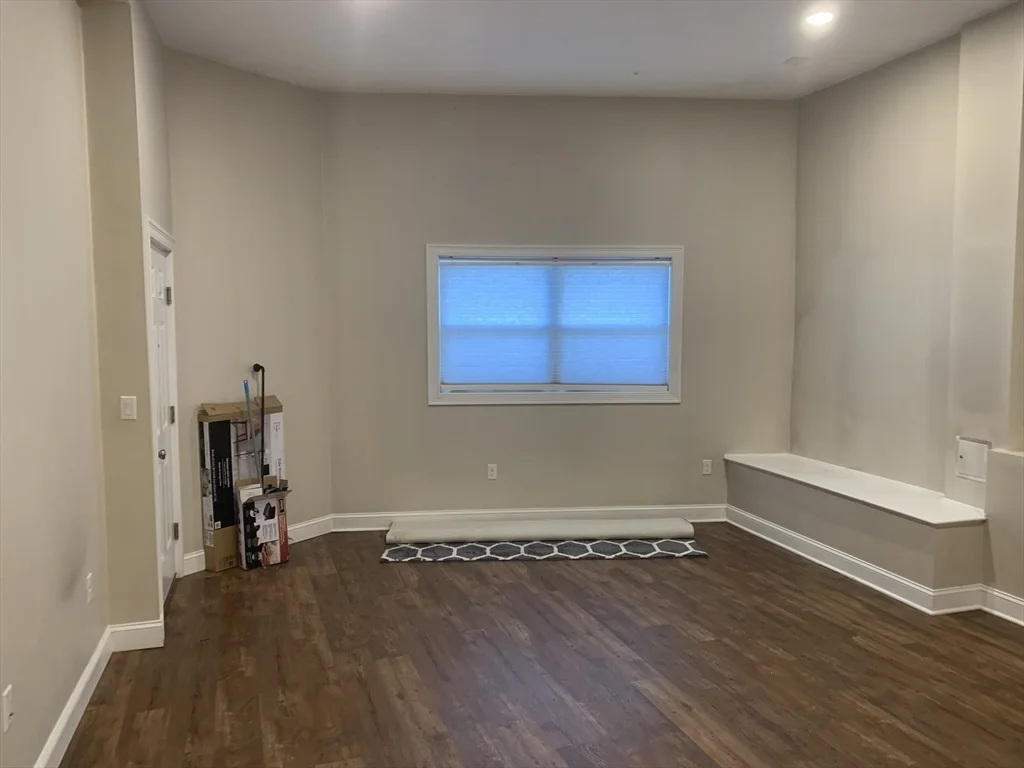 Studio bed, 1 bath apartment for rent at 149 Washington St Unit 1, Haverhill — photo 13 of 16