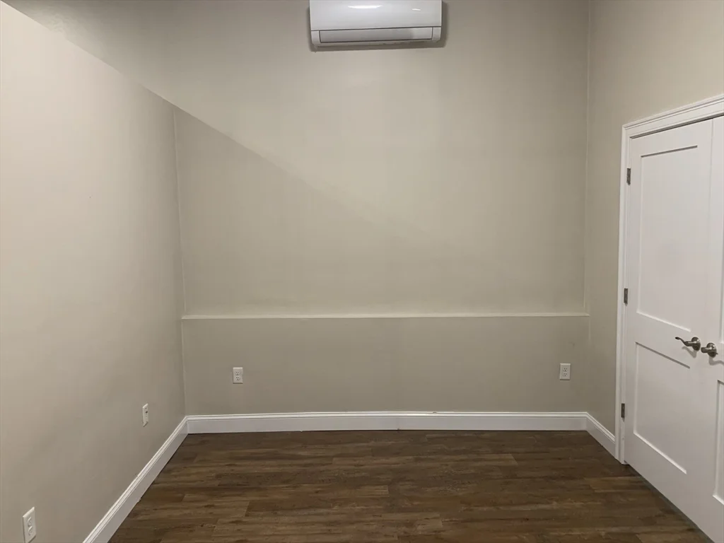 Studio bed, 1 bath apartment for rent at 149 Washington St Unit 1, Haverhill — photo 10 of 16