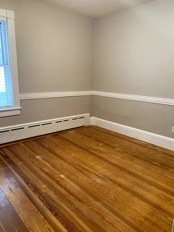 2 bed, 1 bath apartment for rent at 149 Wood St Unit 1, Far North — photo 6 of 14