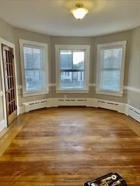 2 bed, 1 bath apartment for rent at 149 Wood St Unit 1, Far North — photo 2 of 14