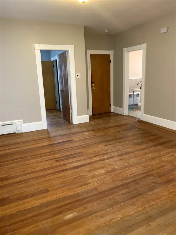 2 bed, 1 bath apartment for rent at 149 Wood St Unit 1, Far North — photo 7 of 14