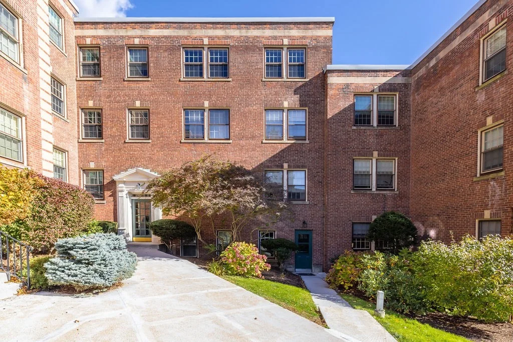 2 bed, 1 bath apartment for rent at 1490 Beacon St Unit 4, Coolidge Corner — photo 15 of 15