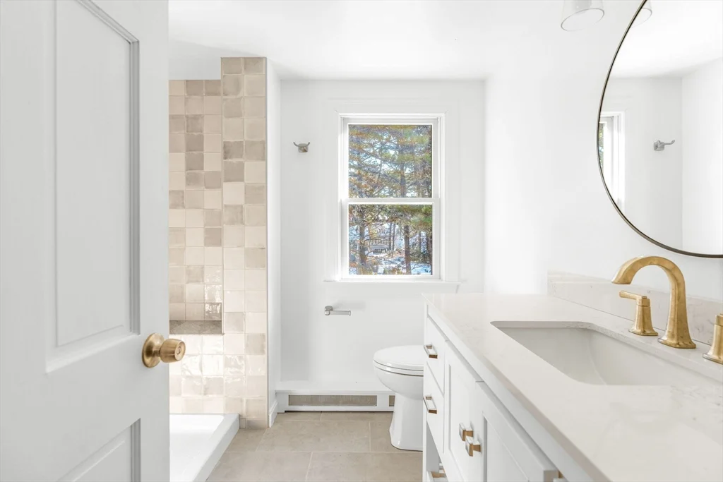 3 bed, 2 bath apartment for rent at 1490 Bridge Rd, Eastham — photo 15 of 24