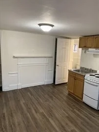 Studio bed, 1 bath apartment for rent at 1494 Concord St Unit 4, Saxonville — photo 4 of 9