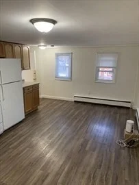 Studio bed, 1 bath apartment for rent at 1494 Concord St Unit 4, Saxonville — photo 7 of 9